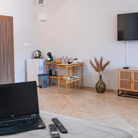 дизайнерско студио в модерна сграда -молимаркс делукс студио Apartamento Burgas